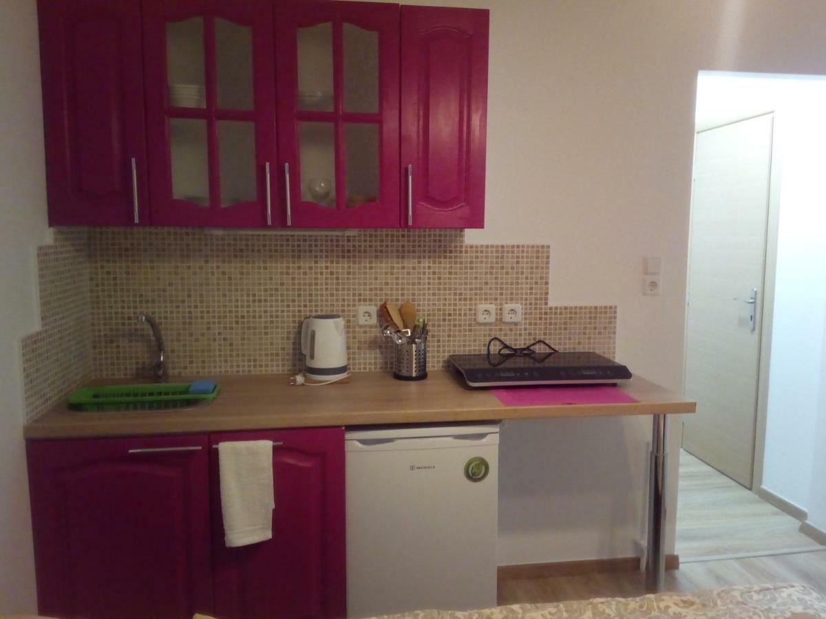 New Studio Next To Metro For 2 People Atenas Exterior foto